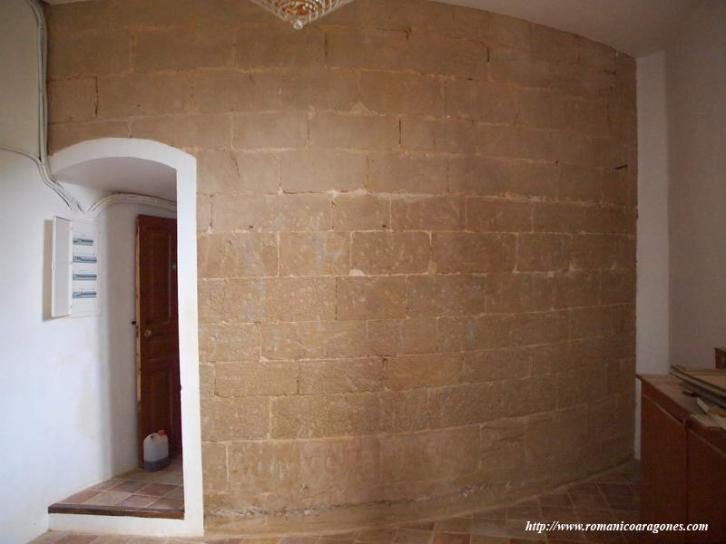 EXTERIOR (SACRISTÍA) CILINDRO ABSIDAL SIN EL ENCALADO